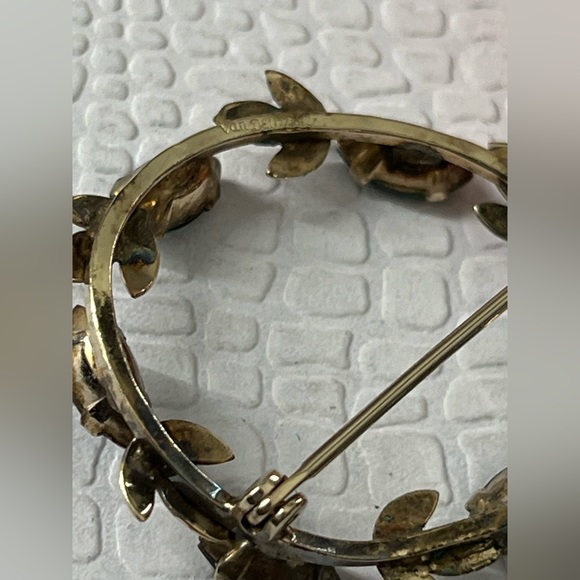 VINTAGE SIGNED VAN DELL 12K GF GREEN RHINESTONES BROOCH - Picture 4 of 7